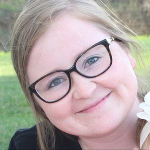 Meet your Posher, Makayla